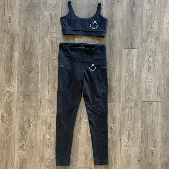barbells & peaches Pants - Womens Workout Set Bra/Leggings size Medium
